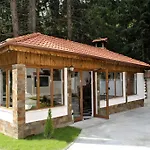 ивелия Πανσιόν 3*