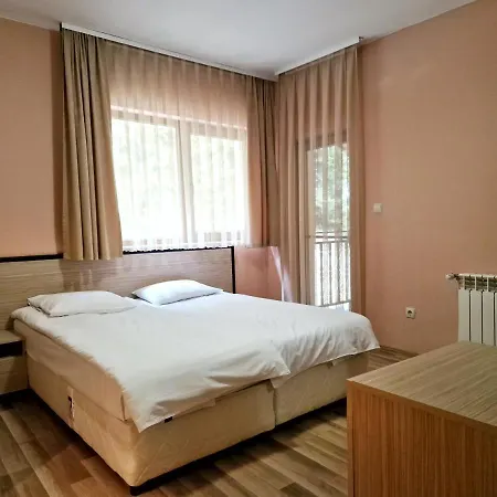 ивелия Pensionat 3*