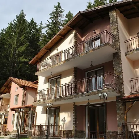 ивелия Pensionat Dospat