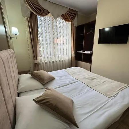 Pensión ивелия 3*