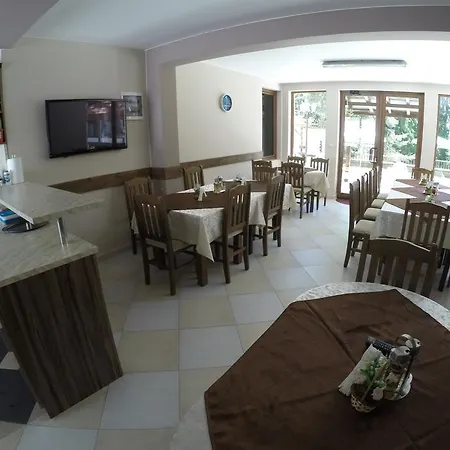 Pensionat ивелия Dospat